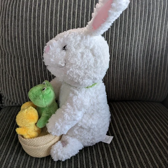 Hallmark EasterBunny Chicks And A Frog Singing “At The Hop” vintage - Picture 4 of 4